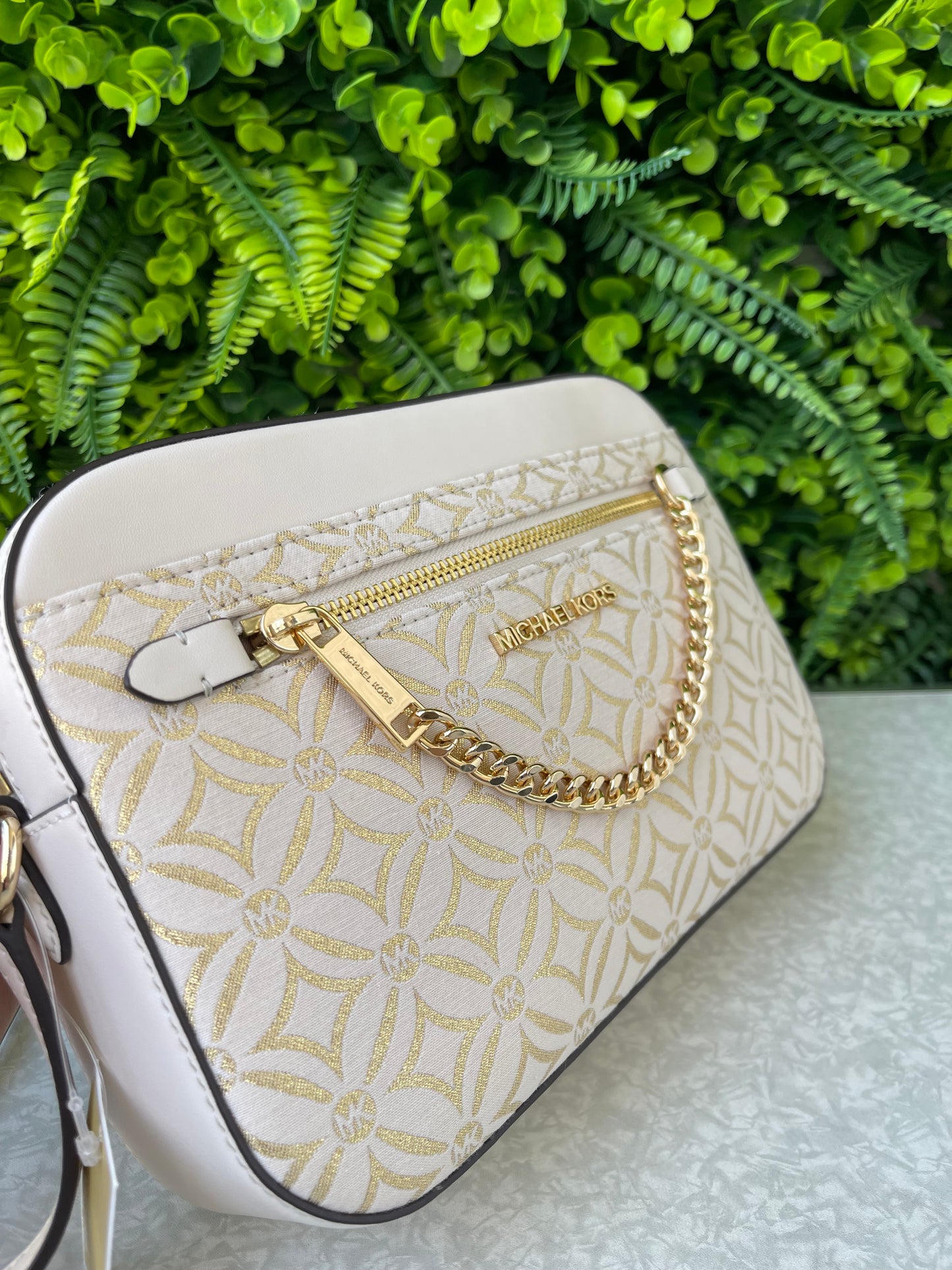 Michael Kors Jet Set Crossbody Chart Gold