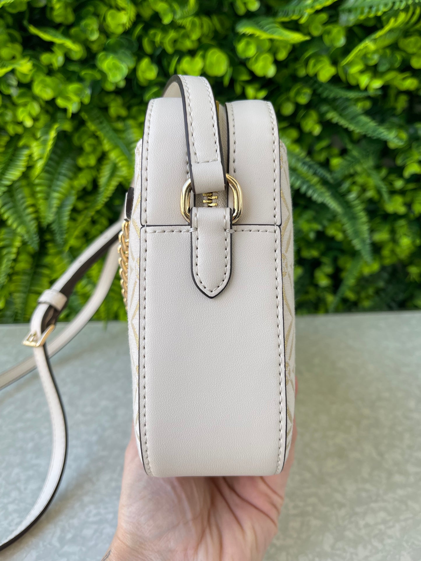 Michael Kors Jet Set Crossbody Chart Gold