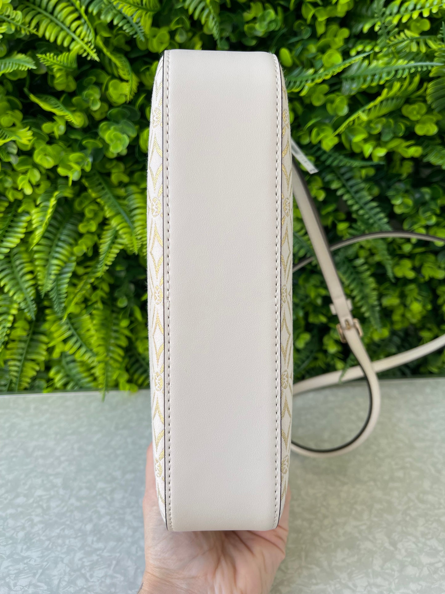 Michael Kors Jet Set Crossbody Chart Gold