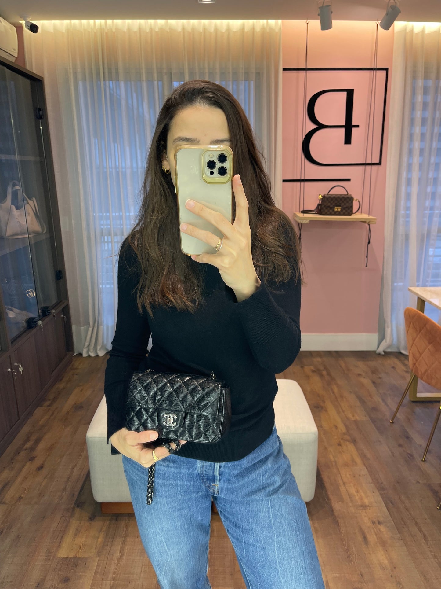 Chanel Classic Mini Flap Caviar Preto