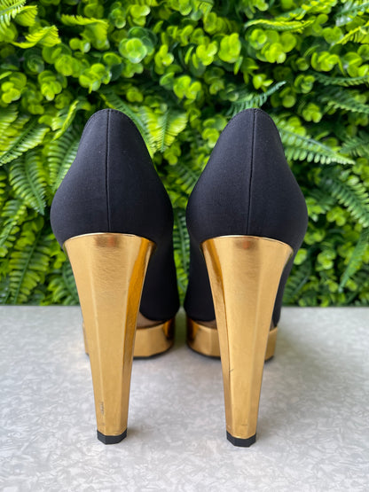 Sapato Chanel Gold Satin