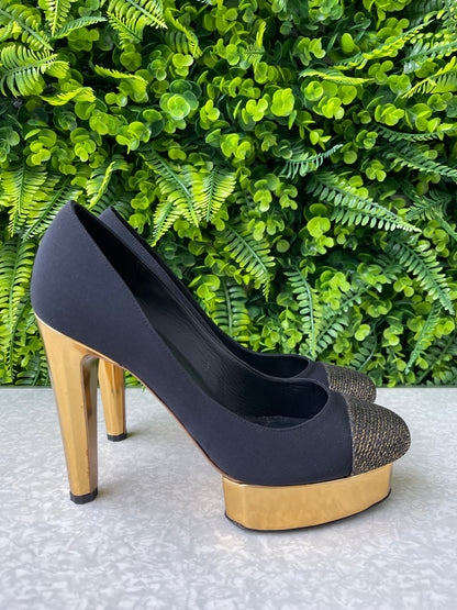 Sapato Chanel Gold Satin