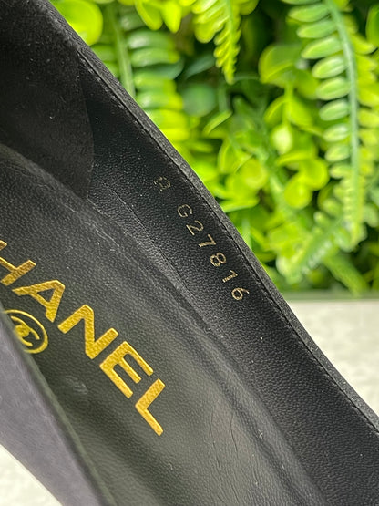 Sapato Chanel Gold Satin