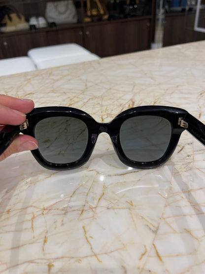 Óculos de Sol Gucci Eyerwear GG0208S
