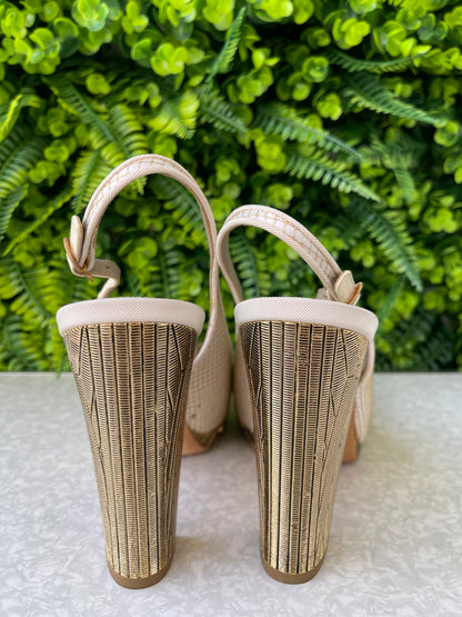 Sandália Chanel Camellia Slingback