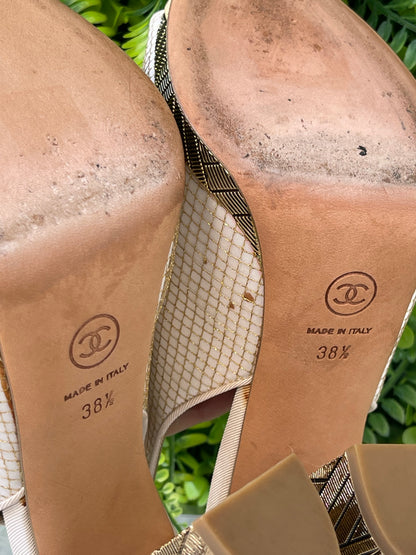 Sandália Chanel Camellia Slingback