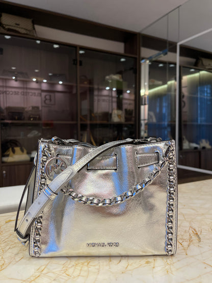 Michael Kors Mina Small Belted Prata