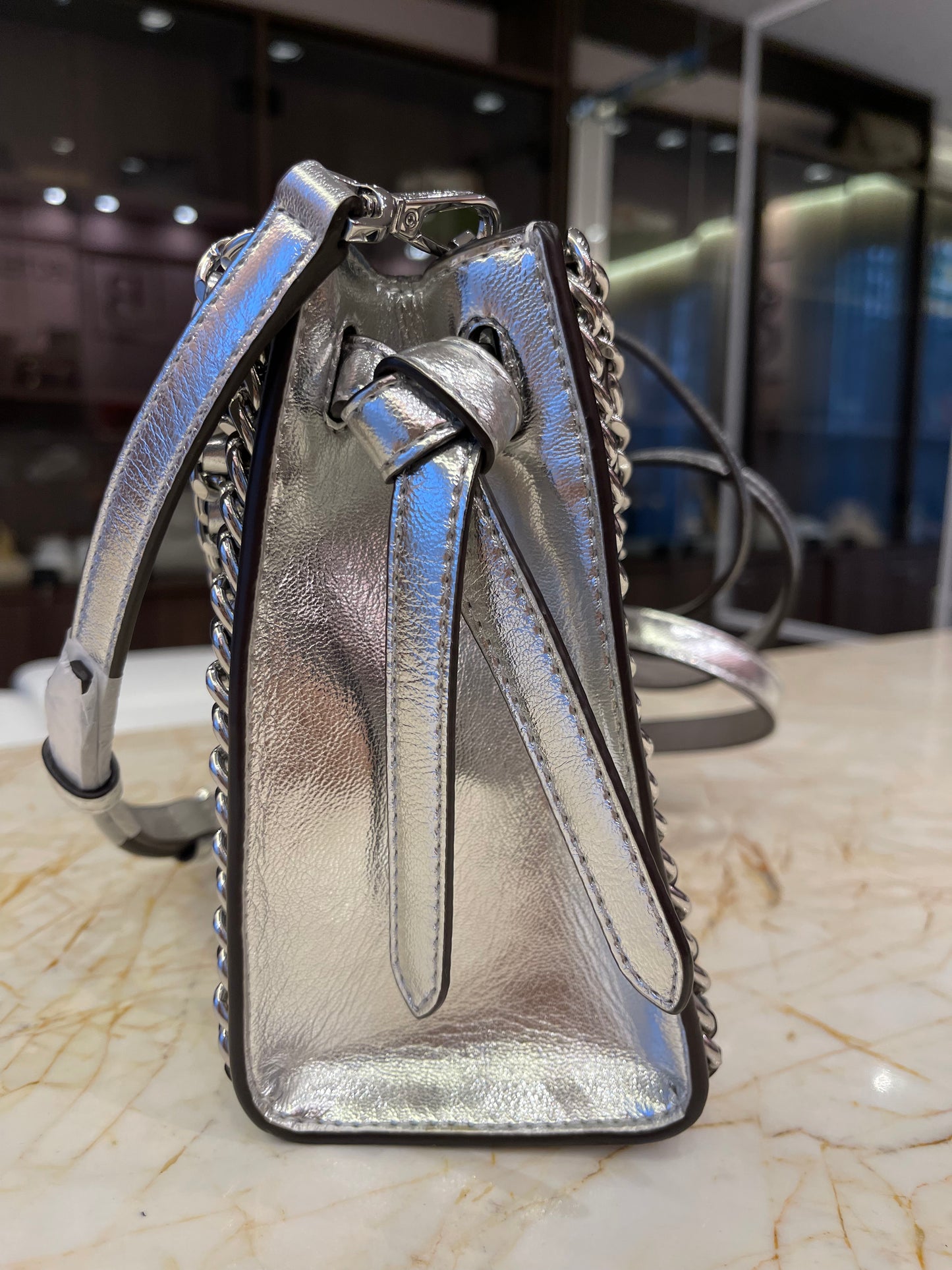 Michael Kors Mina Small Belted Prata