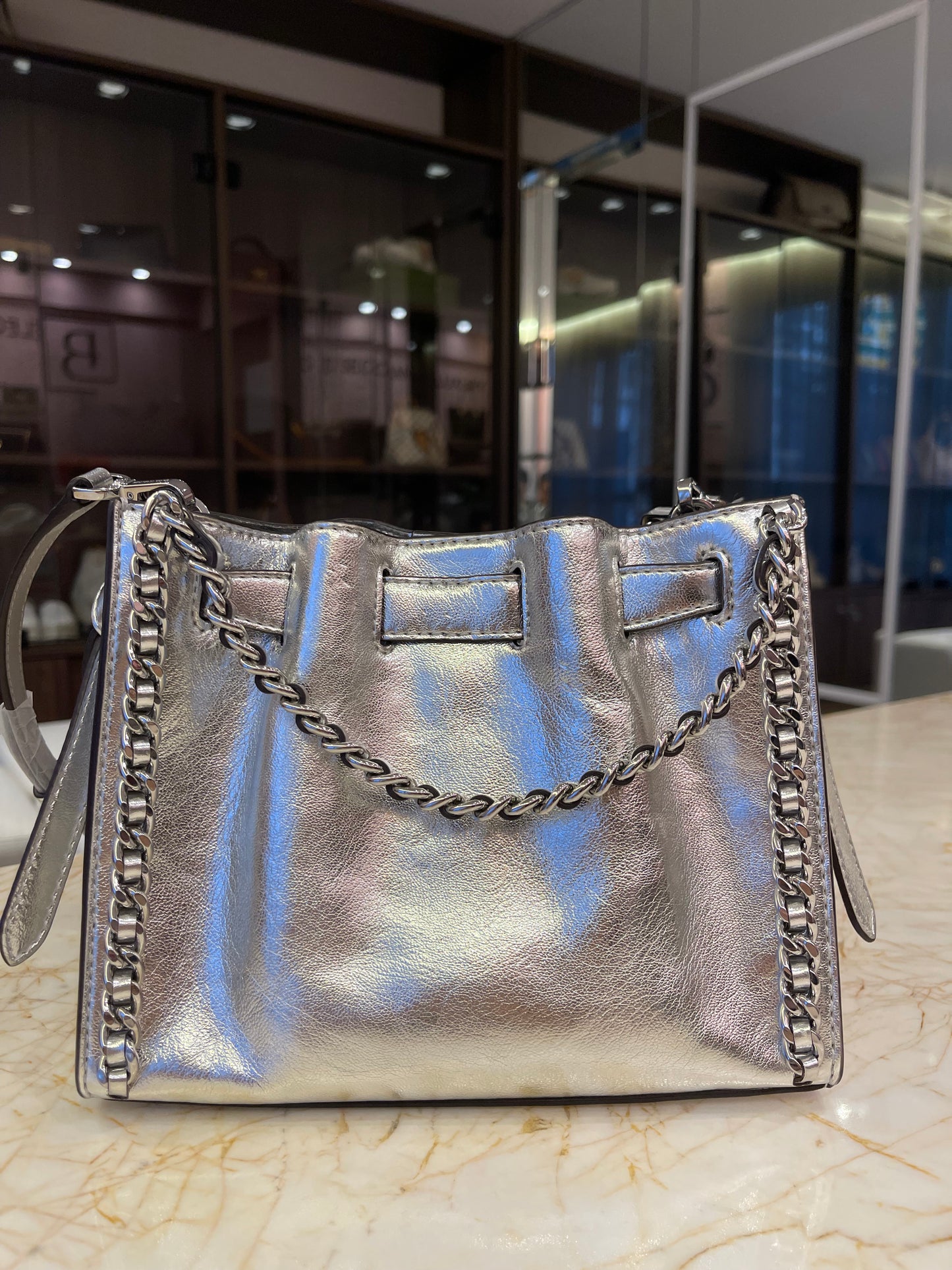 Michael Kors Mina Small Belted Prata