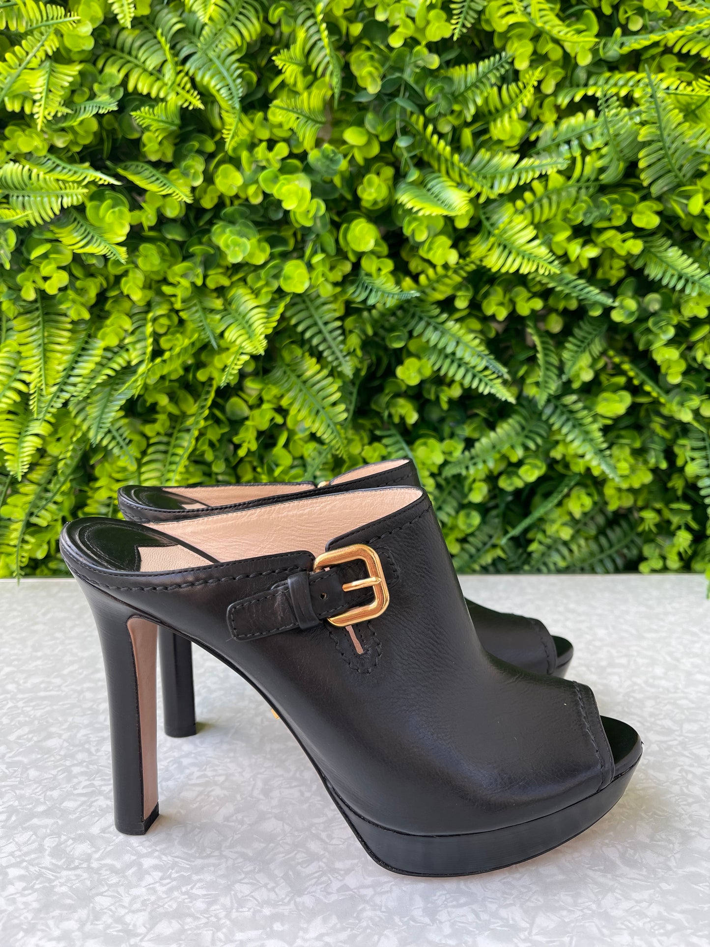 Sapato Prada Mule Preta