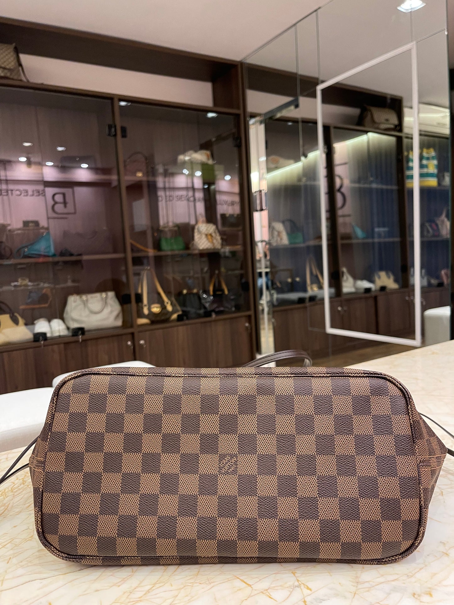 Louis Vuitton Neverfull Damier Ebene MM