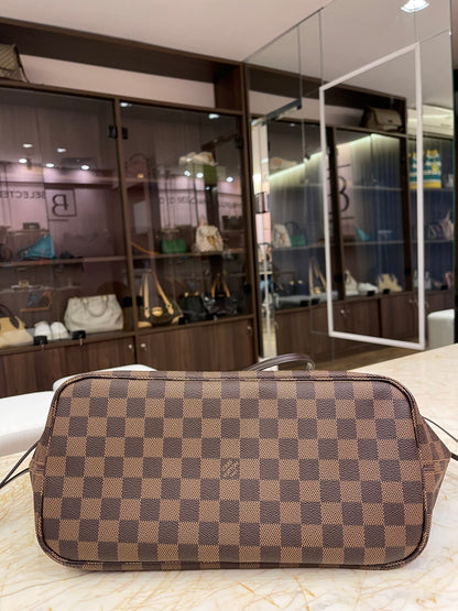 Louis Vuitton Neverfull Damier Ebene MM