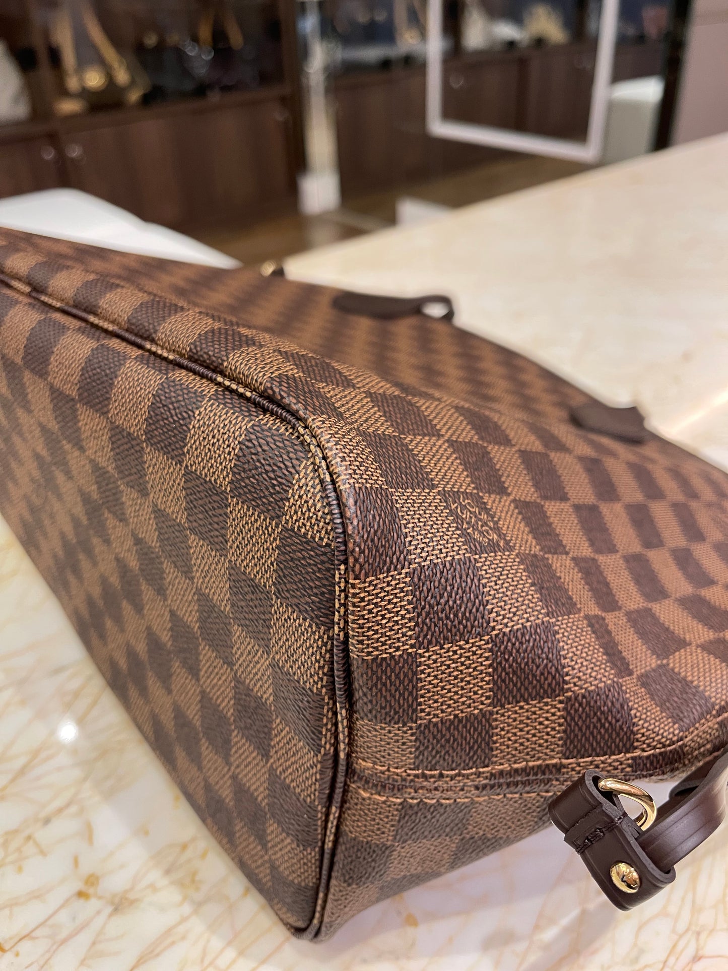 Louis Vuitton Neverfull Damier Ebene MM
