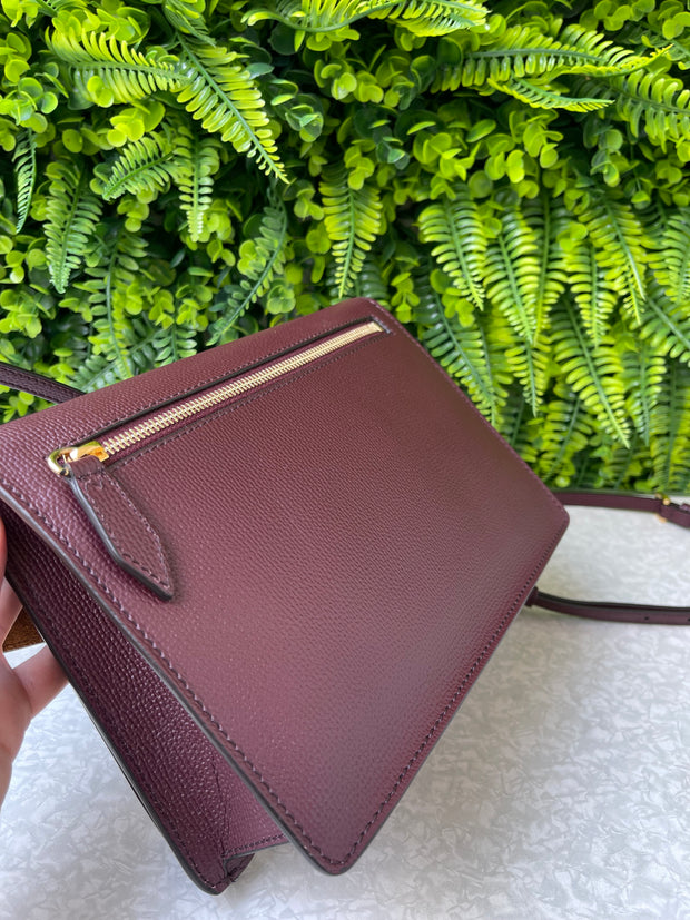 Burberry Haymarket Crossbody Vinho