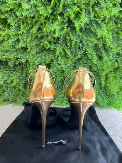 Sandalia D&G Preta e Dourada