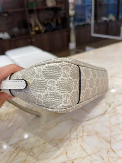 Gucci Emblem Supreme Small Monograma