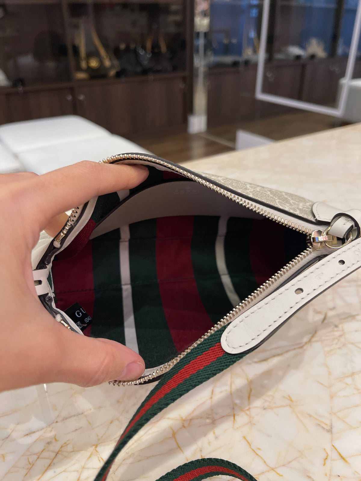 Gucci Emblem Supreme Small Monograma
