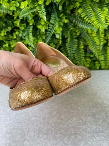 Sapato Chanel Gold Heels