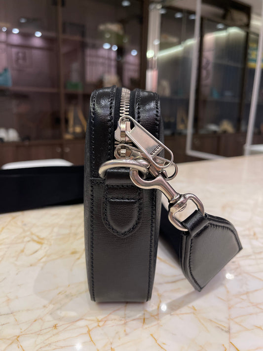 Gucci GG Supreme Messenger Preto