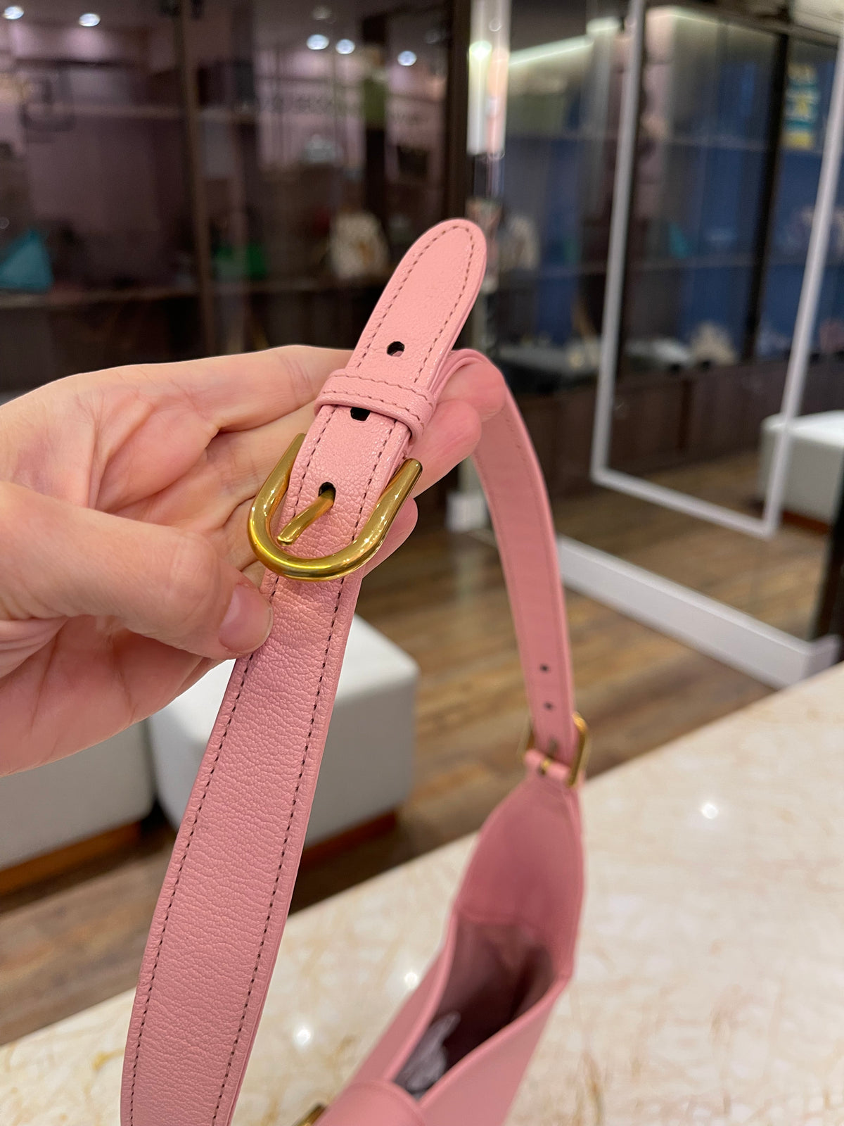 Gucci Aphrodite Leather Shoulder Bag Rosa