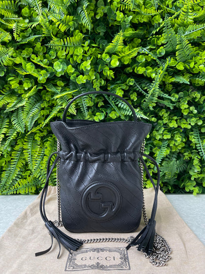Gucci Bucket Mini Blondie Preta