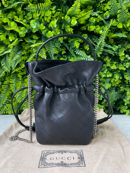 Gucci Bucket Mini Blondie Preta