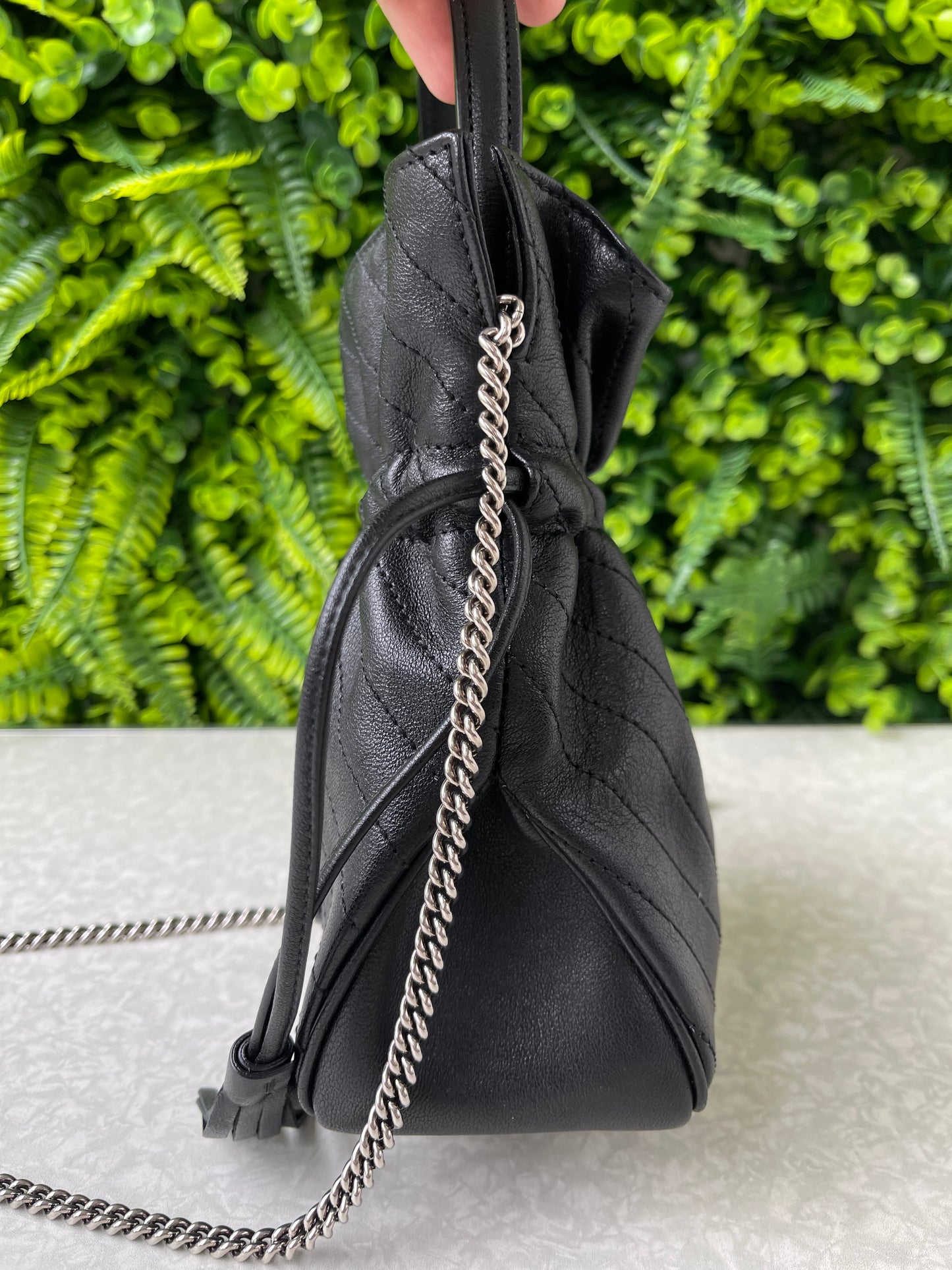 Gucci Bucket Mini Blondie Preta