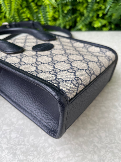 Gucci Mini GG Supreme Azul