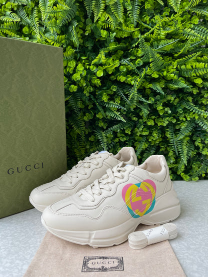 Tênis Gucci Rhyton Heart