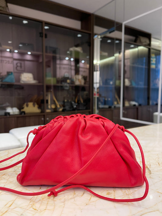 Bottega Veneta The Pouch Vermelha