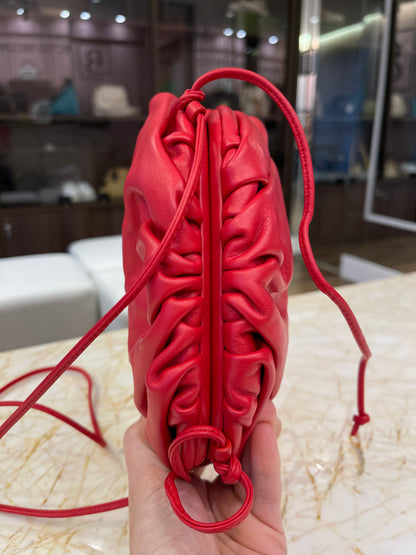 Bottega Veneta The Pouch Vermelha