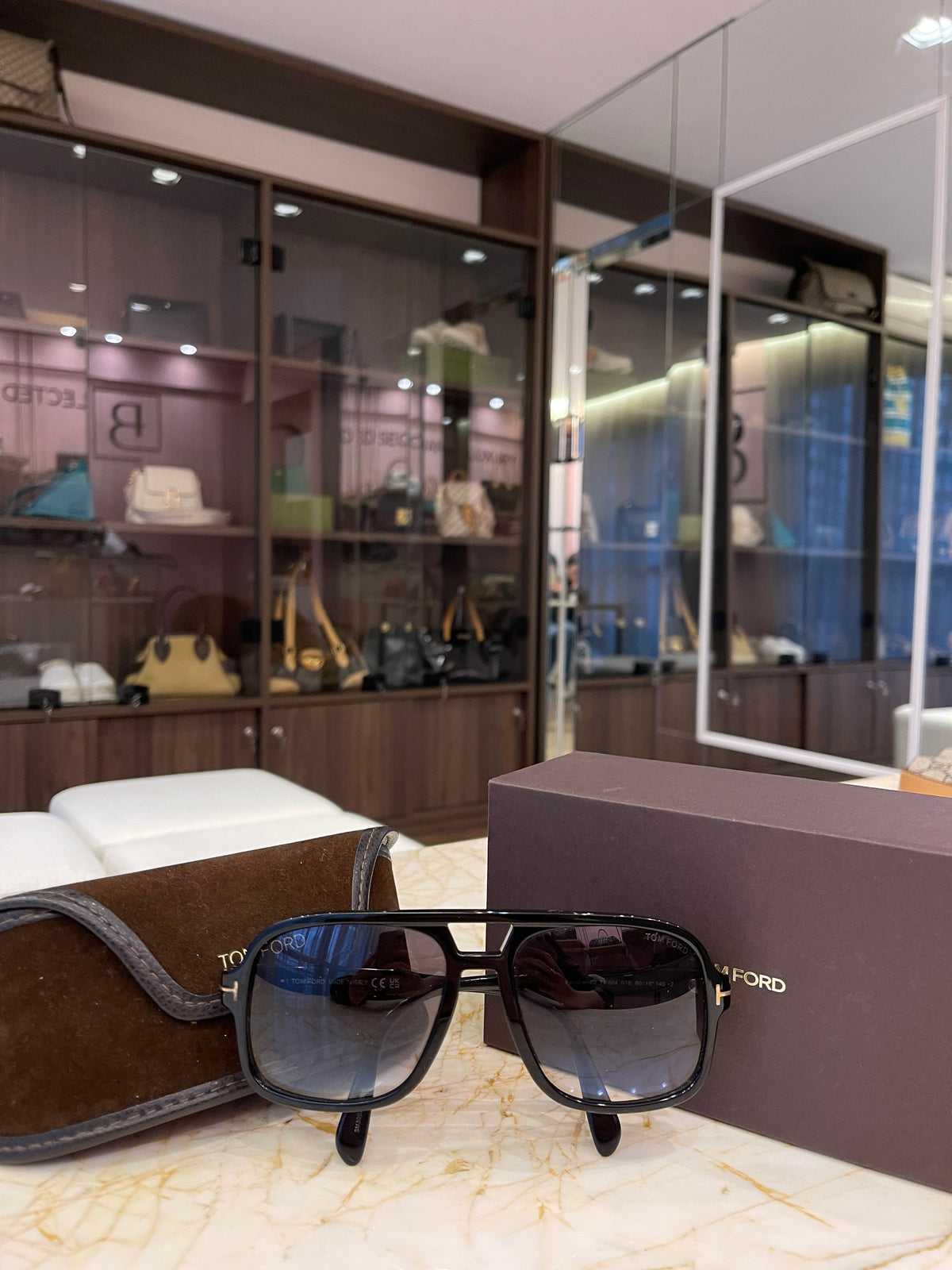 Óculos de Sol Tom Ford Falcone Preto