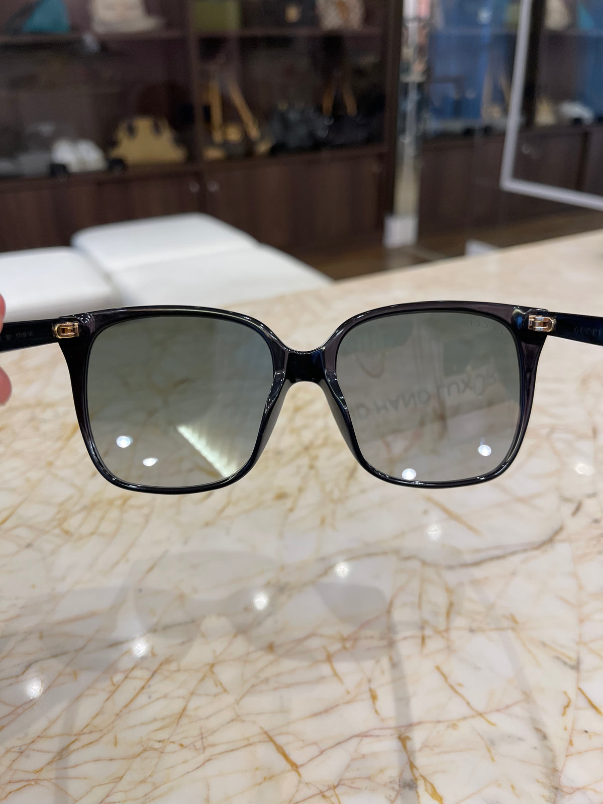 Óculos de Sol Gucci em Acetato Preto