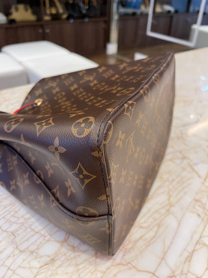 Louis Vuitton Néo Noé Monogram MM