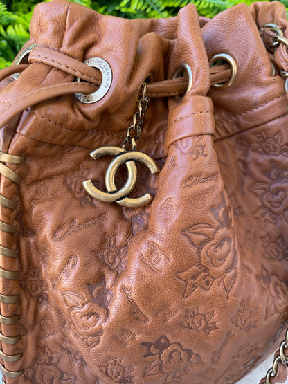 Chanel Floral Embossed Leather Marrom