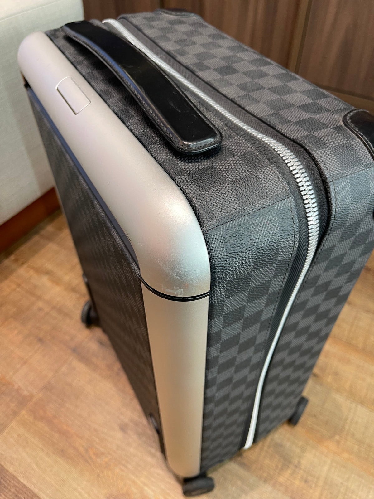 Mala Louis Vuitton Horizon 55 Damier Graphite