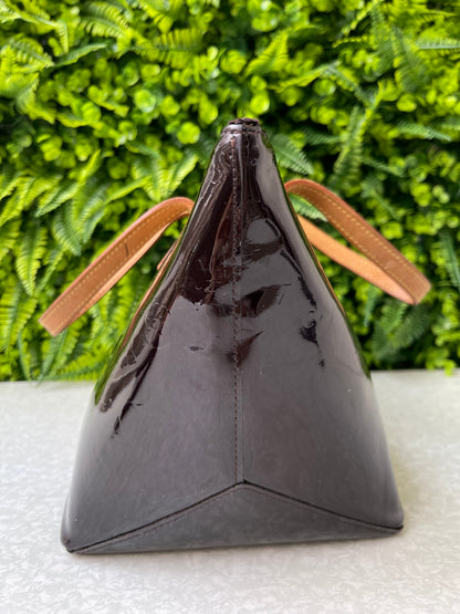 Louis Vuitton Bellevue Verniz Vinho