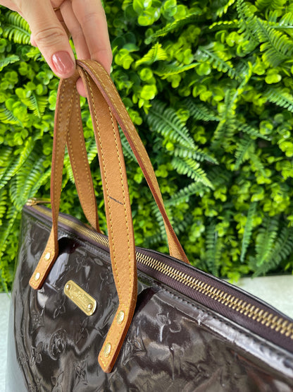 Louis Vuitton Bellevue Verniz Vinho