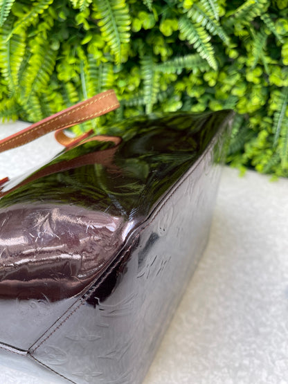 Louis Vuitton Bellevue Verniz Vinho
