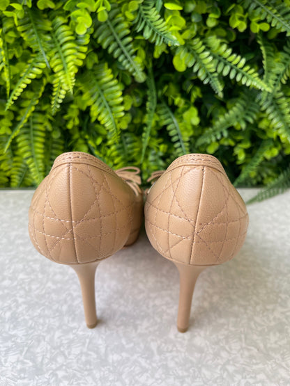 Sapato Christian Dior Cannage Bow Bege