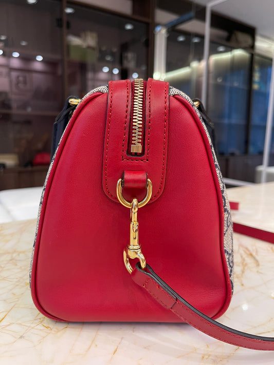 Gucci Boston GG Supreme