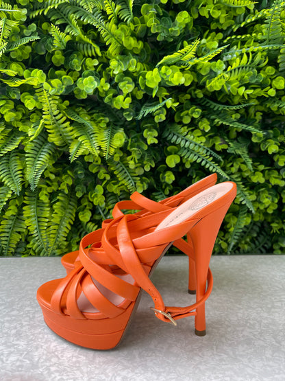 Sandália Versace em Couro Laranja