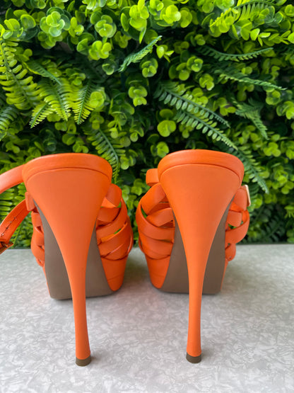 Sandália Versace em Couro Laranja