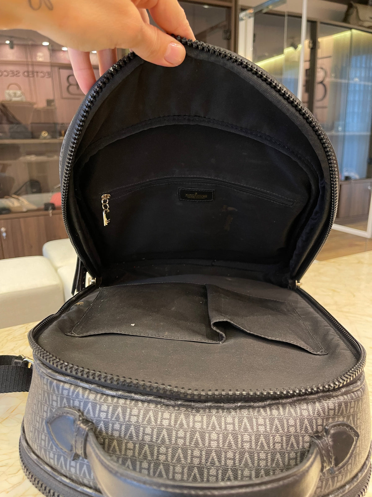 Mochila Victor Hugo Zaina