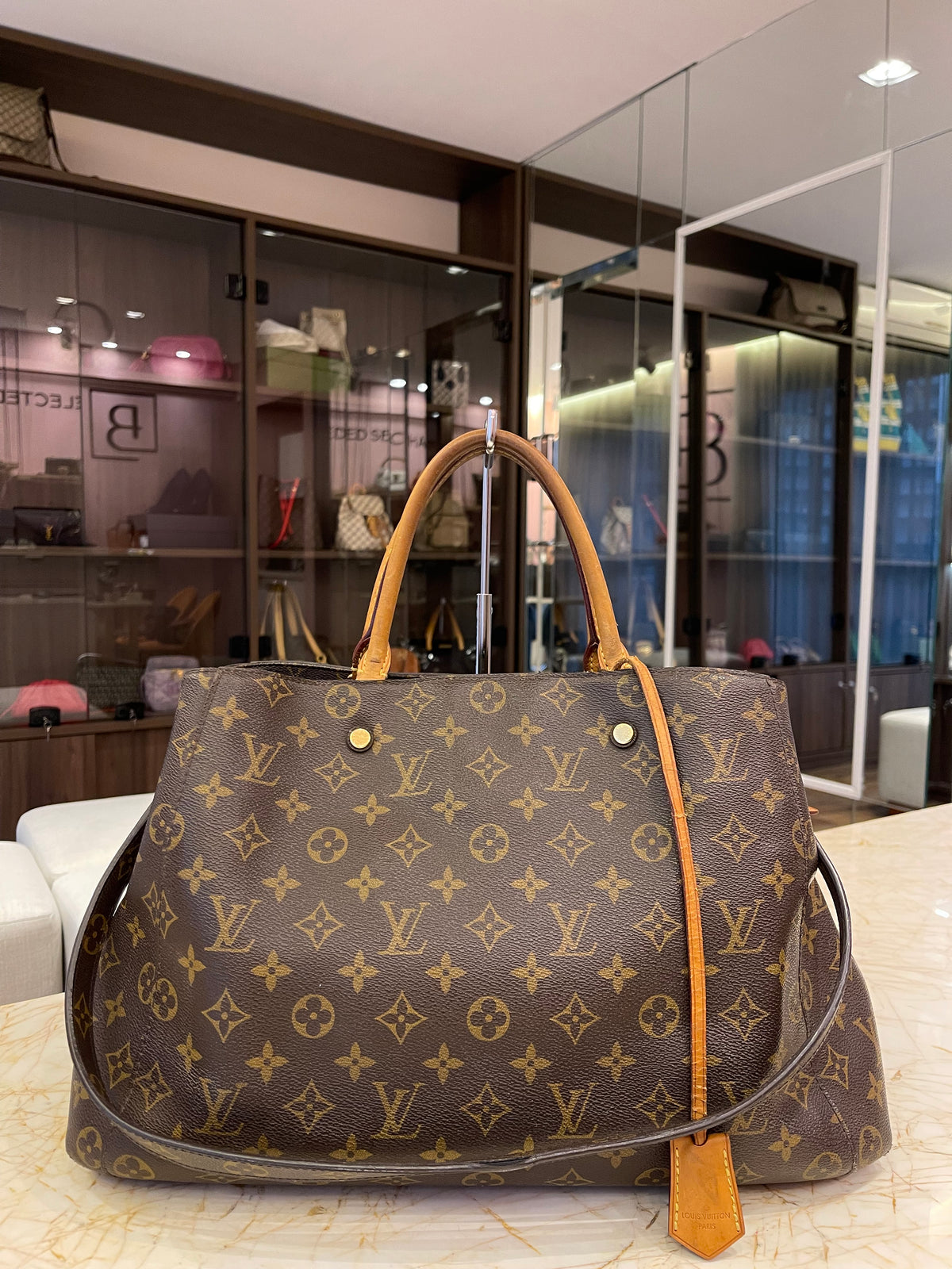 Louis Vuitton Montaigne Monogram GM