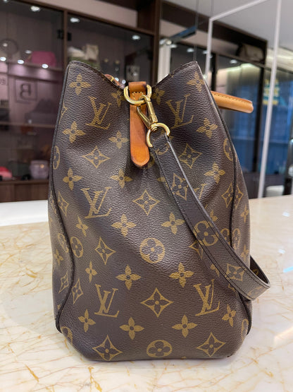 Louis Vuitton Montaigne Monogram GM