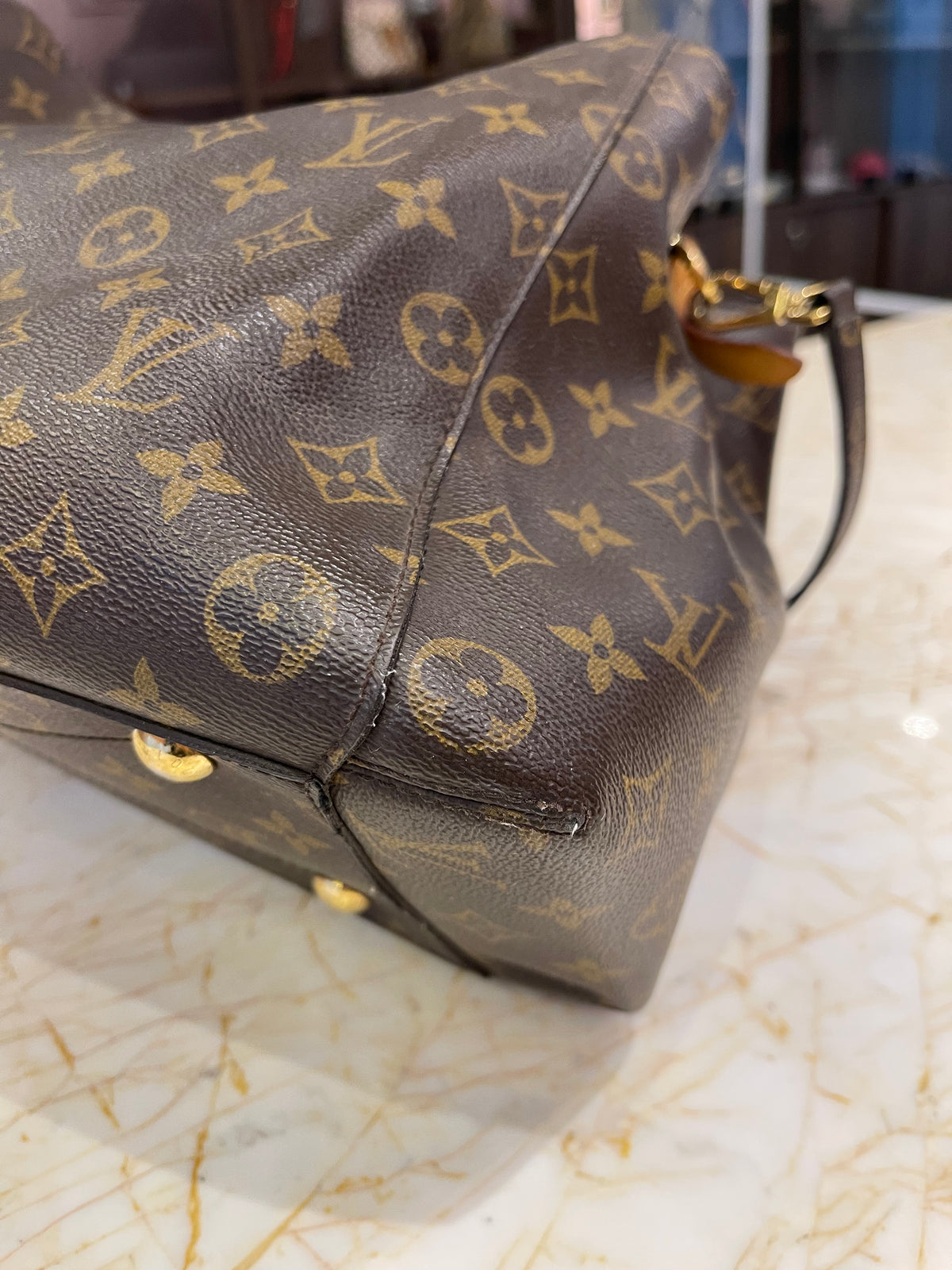 Louis Vuitton Montaigne Monogram GM
