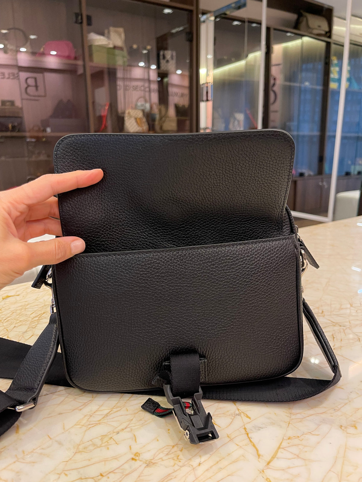 Gucci Web Stripe Messenger Small