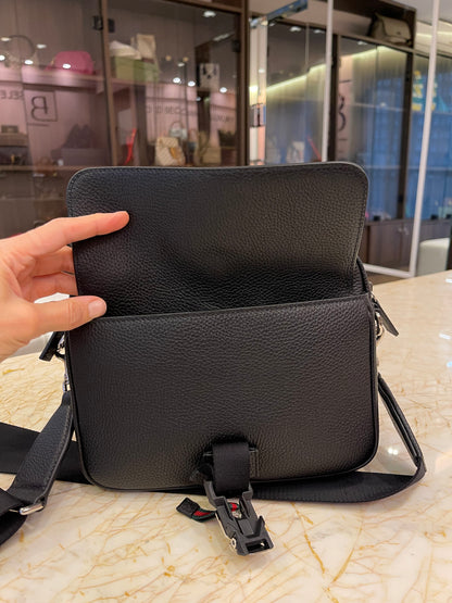 Gucci Web Stripe Messenger Small