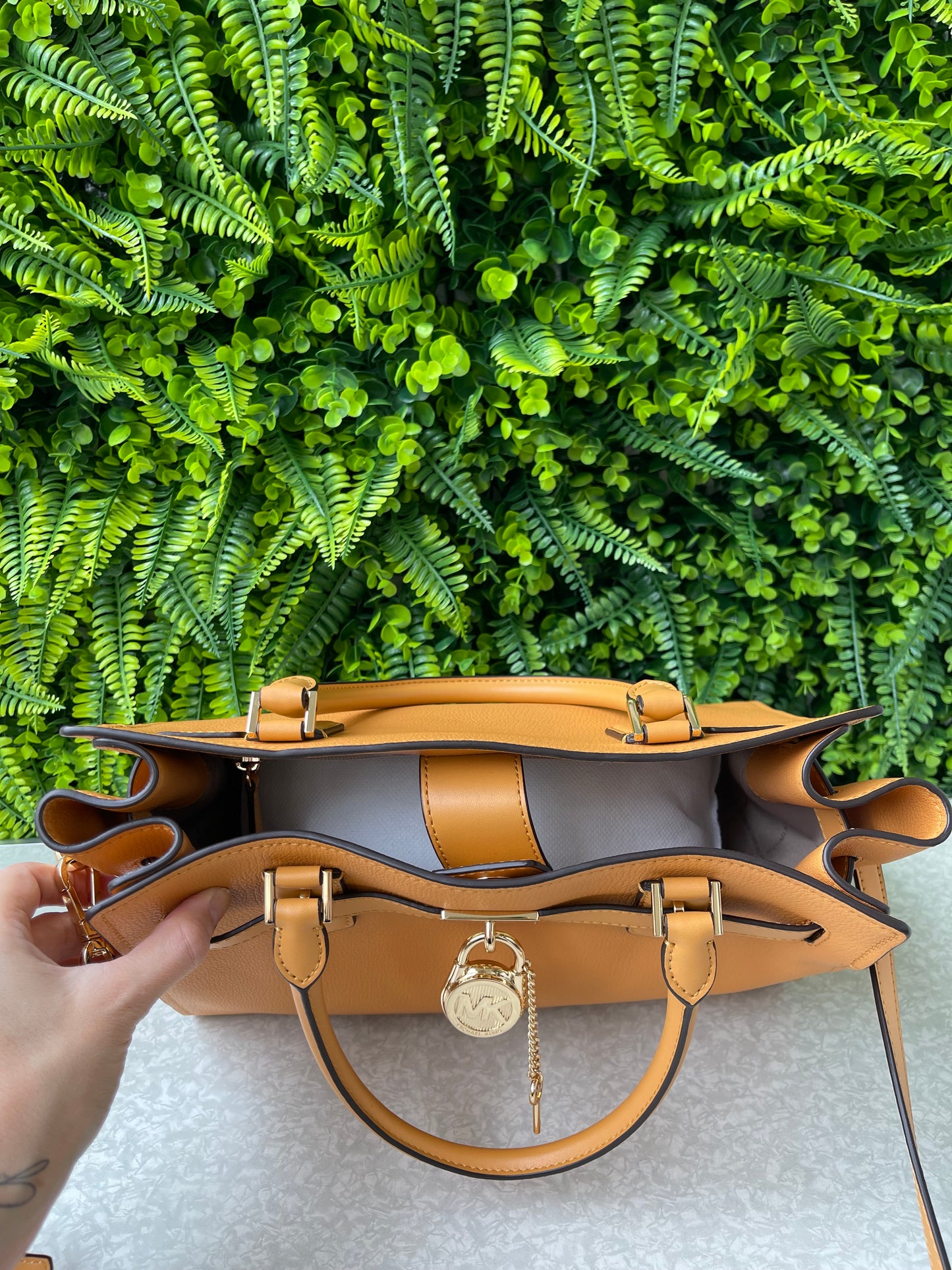 Michael Kors Hamilton Amarela